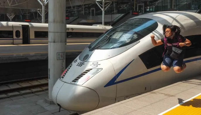 china train station high speed train dimsum reizen sneltrein china2 2