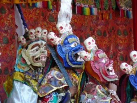 Sfeerafbeelding festival tsurpu tibet