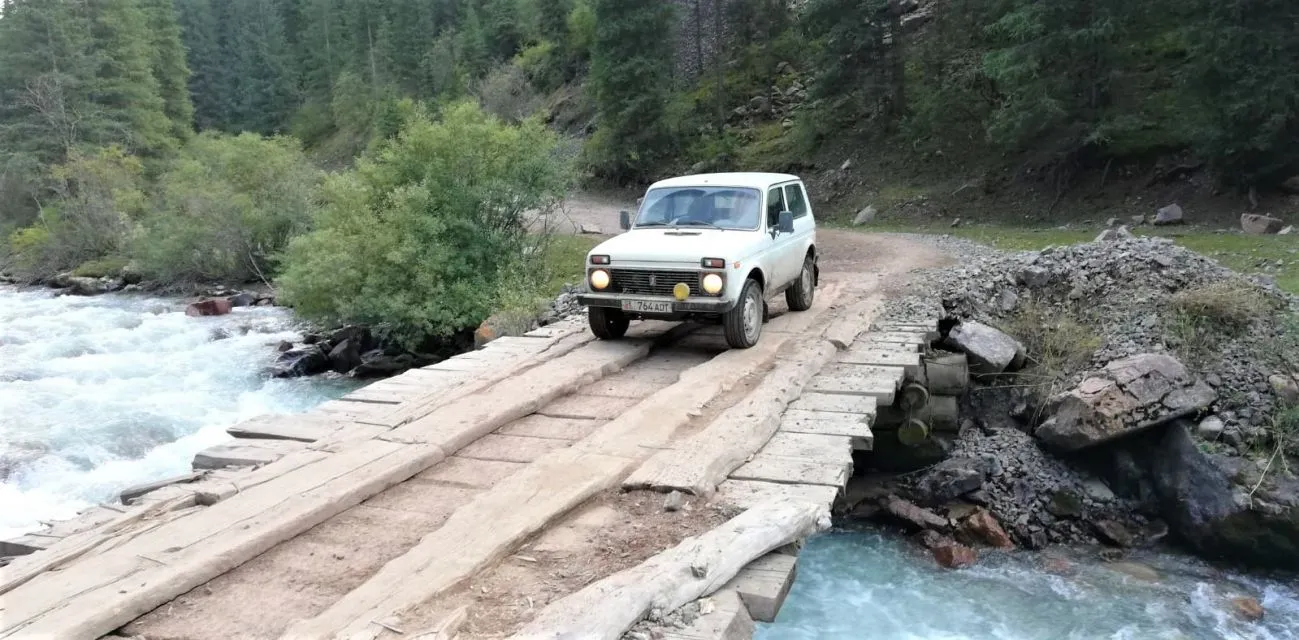 Sfeerafbeelding 8 bergen en nomaden self drive