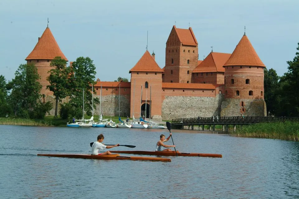Sfeerafbeelding baltische staten litouwen trakai kajakken 2