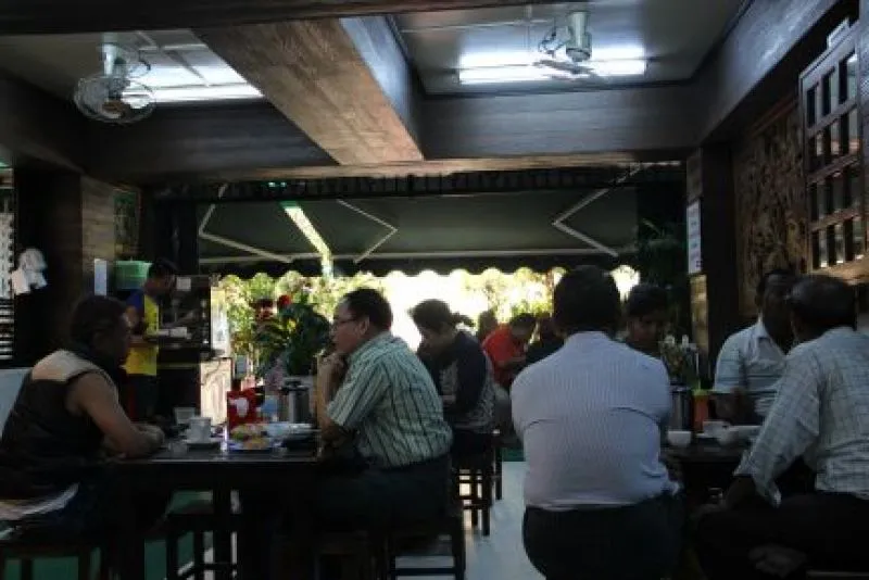 dimsum_reizen_foodies_in_myanmar__theeshop_in_yangon_2